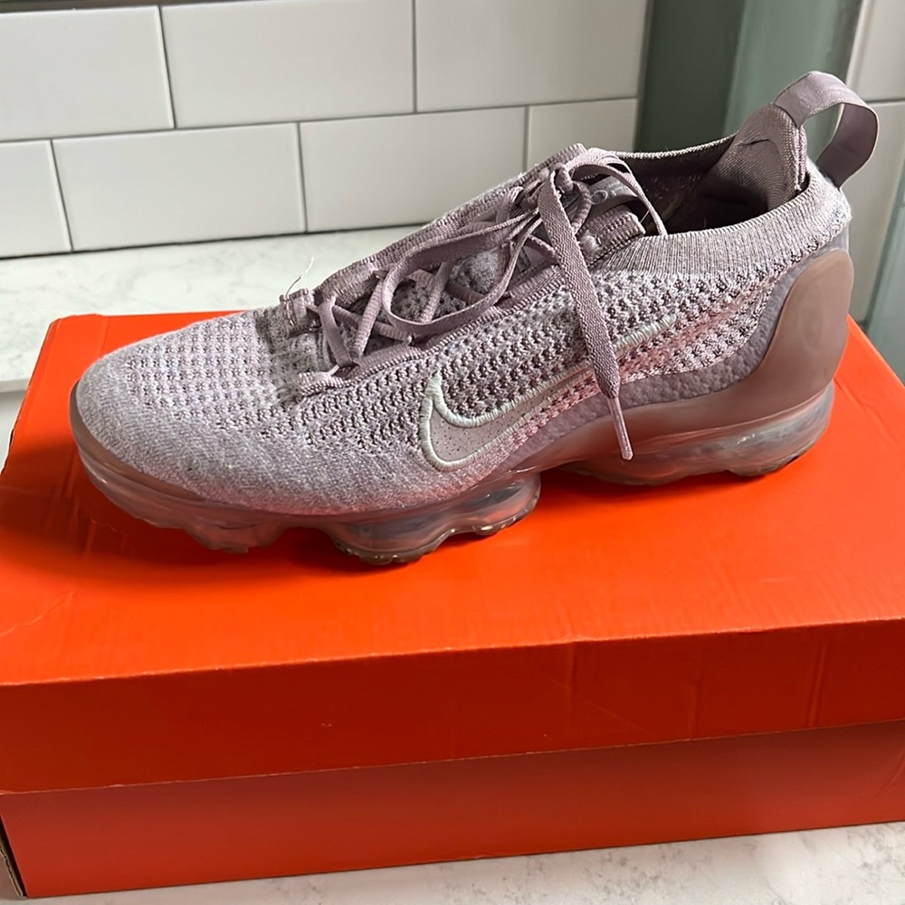 2021 vapormax fk H4088600